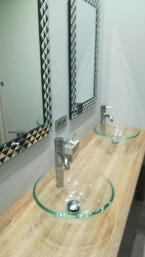 Appartement Terrasse Dans Palace Centre Ville Мантон Екстер'єр фото