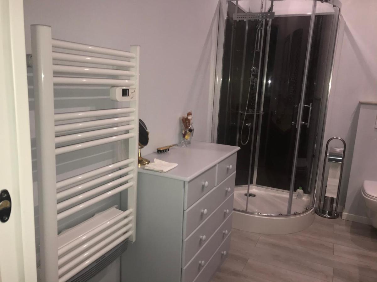 Appartement Terrasse Dans Palace Centre Ville Мантон Екстер'єр фото
